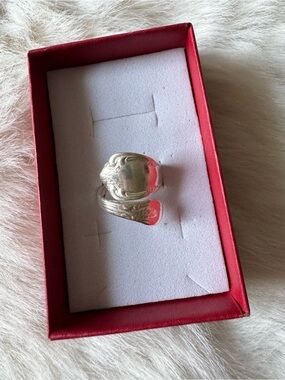 Oneida Silver-Tone Spoon Wrap Ring with Engraved Detail